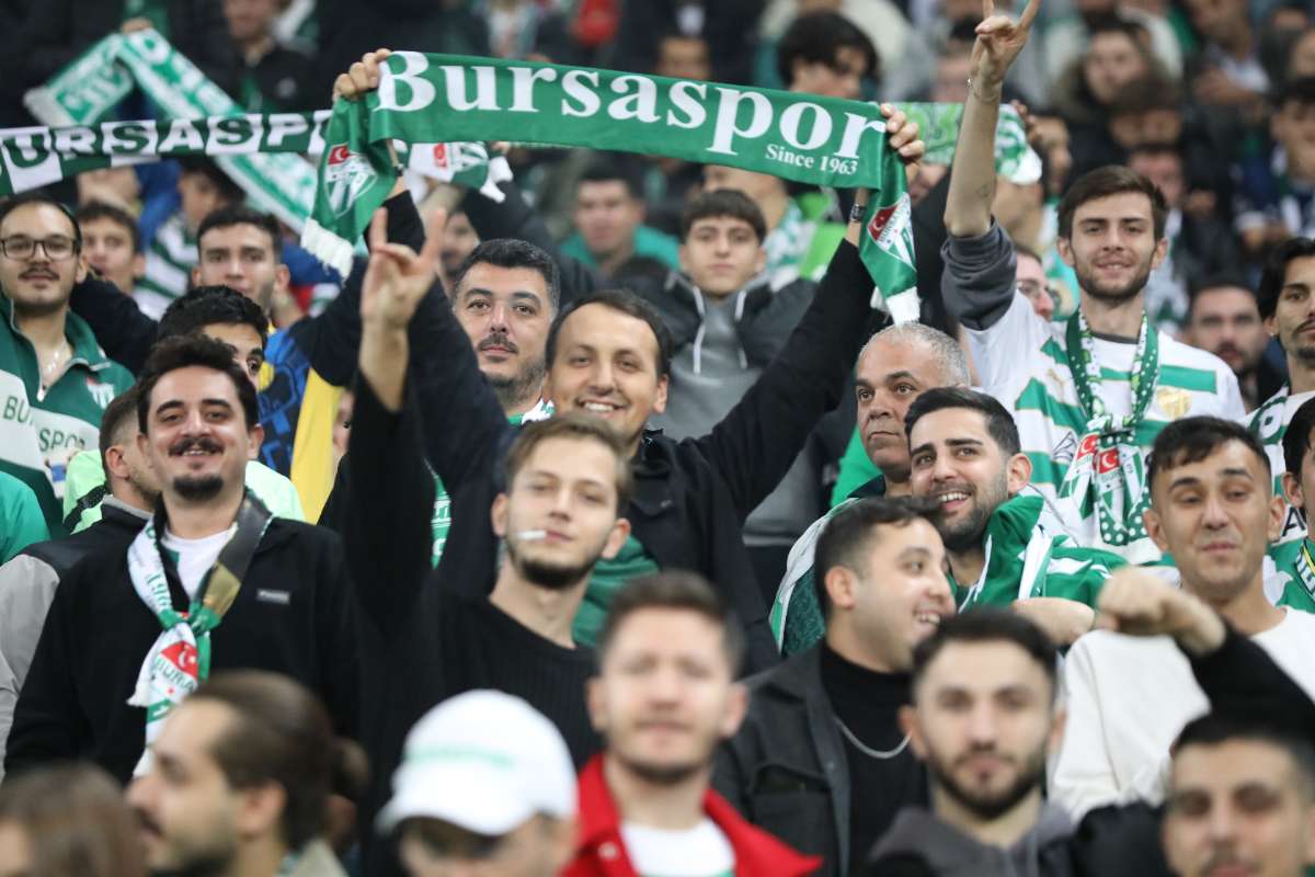 (FOTO GALERİ) Bursaspor-Menemen FK Taraftar Fotoğrafları-1
