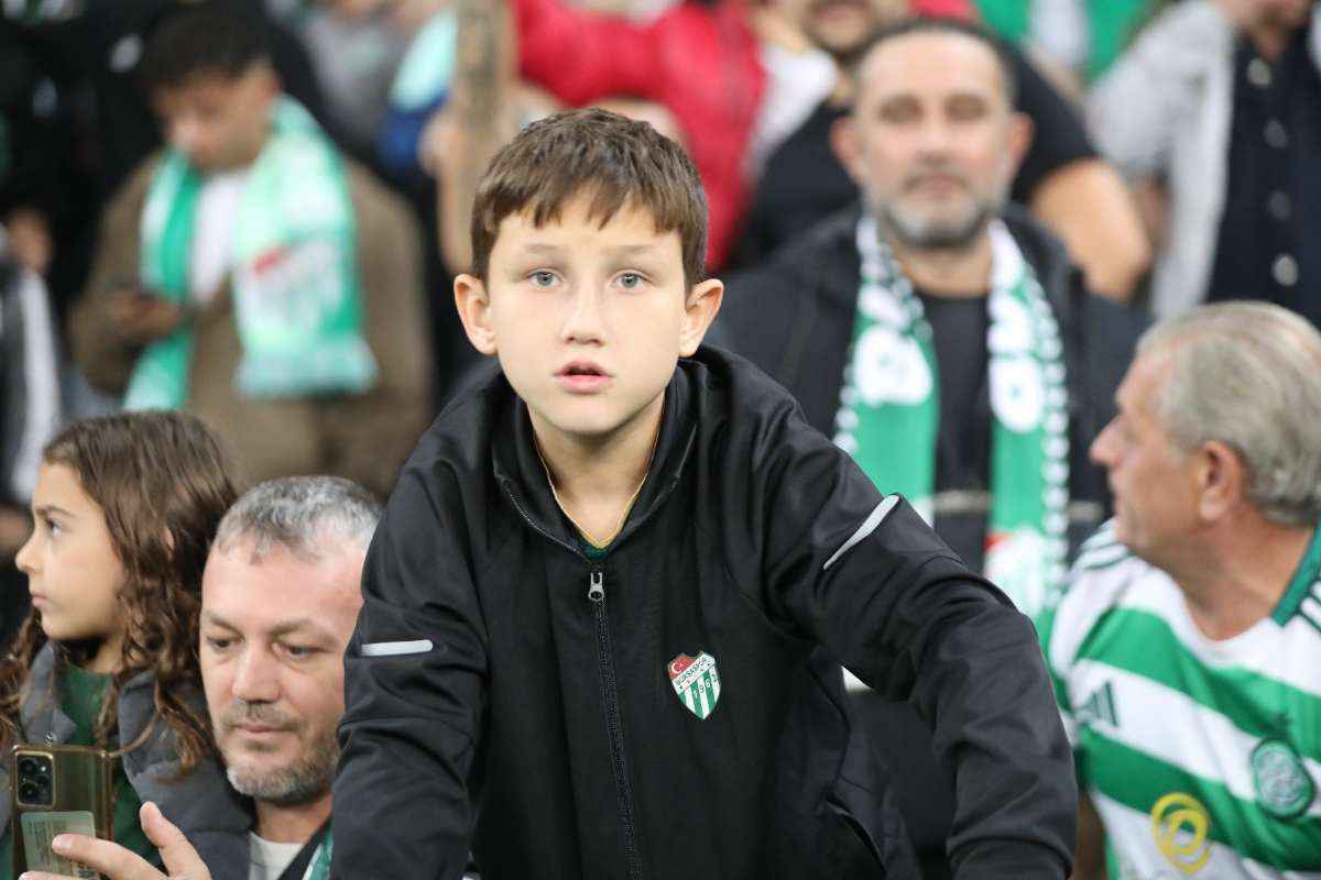 (FOTO GALERİ) Bursaspor-Menemen FK Taraftar Fotoğrafları-1