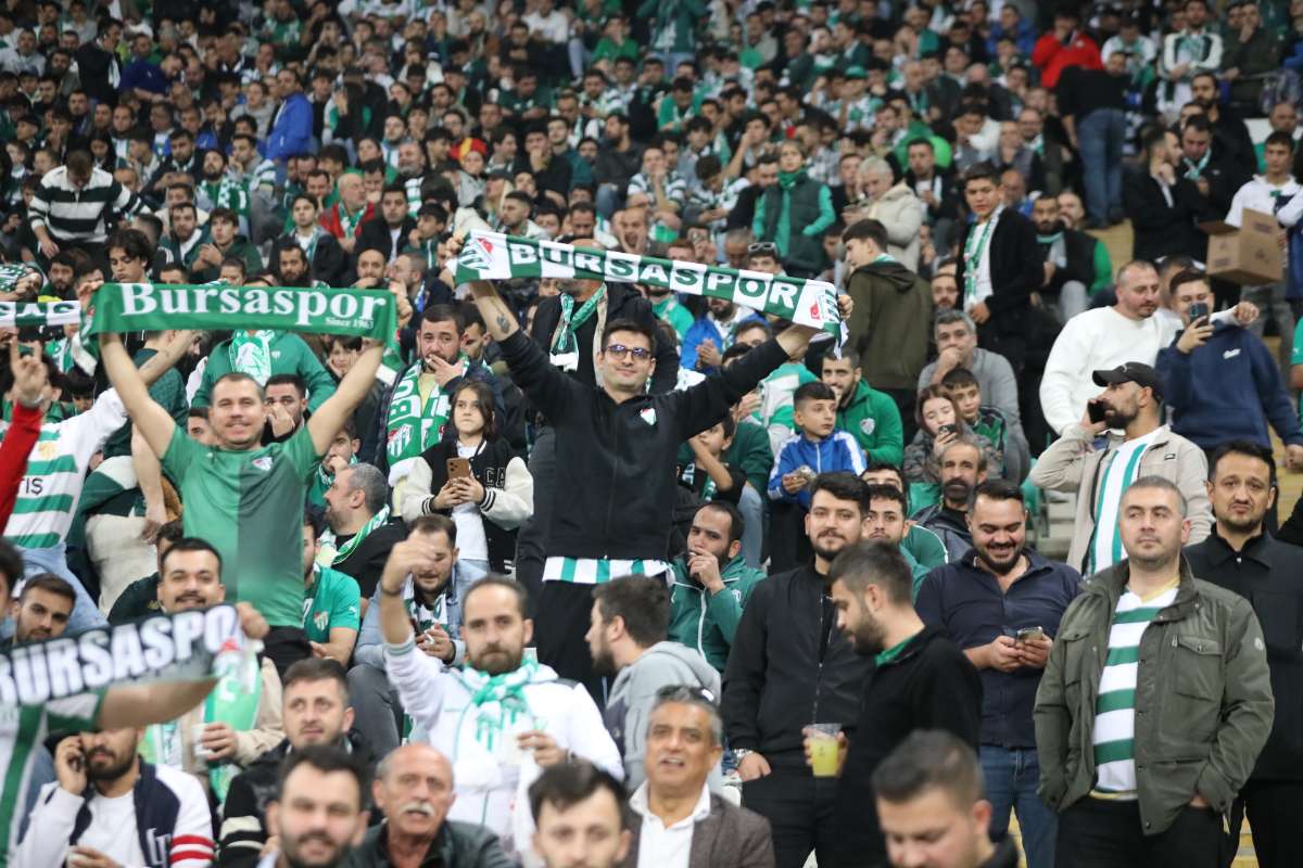 (FOTO GALERİ) Bursaspor-Menemen FK Taraftar Fotoğrafları-1