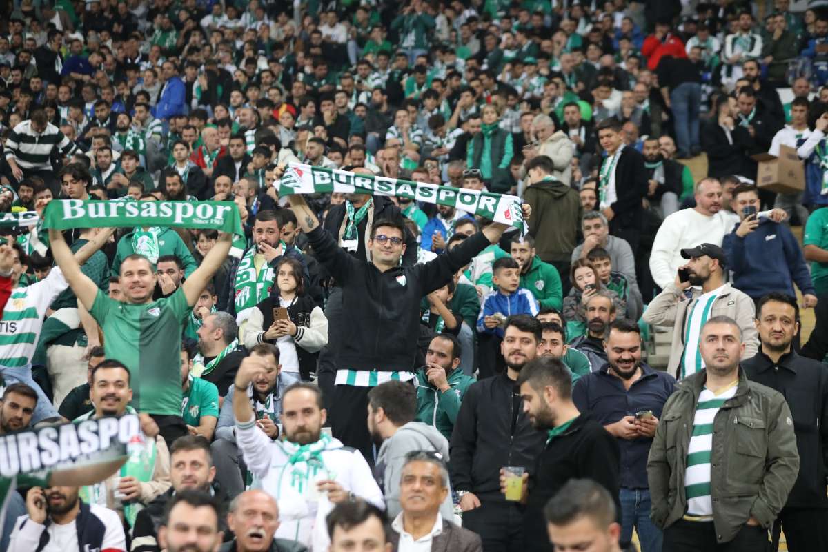 (FOTO GALERİ) Bursaspor-Menemen FK Taraftar Fotoğrafları-1