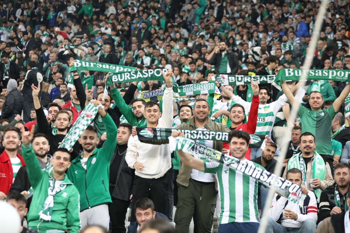 (FOTO GALERİ) Bursaspor-Menemen FK Taraftar Fotoğrafları-1