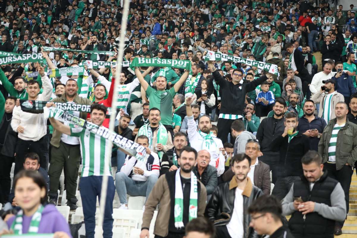 (FOTO GALERİ) Bursaspor-Menemen FK Taraftar Fotoğrafları-1