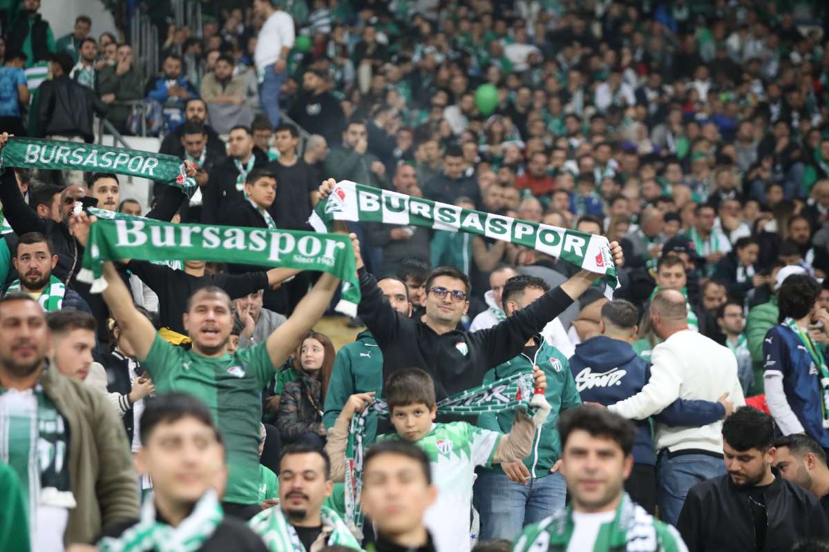 (FOTO GALERİ) Bursaspor-Menemen FK Taraftar Fotoğrafları-1