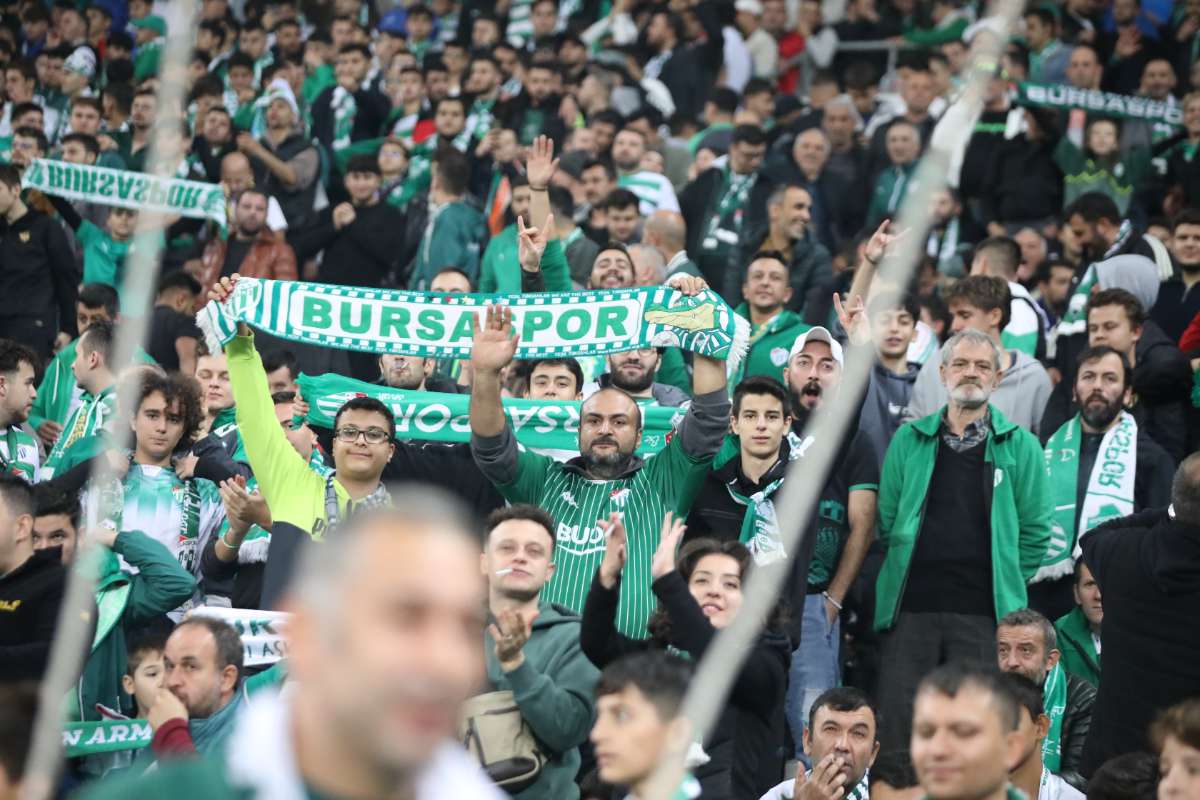 (FOTO GALERİ) Bursaspor-Menemen FK Taraftar Fotoğrafları-1