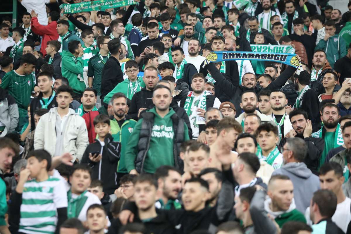 (FOTO GALERİ) Bursaspor-Menemen FK Taraftar Fotoğrafları-1