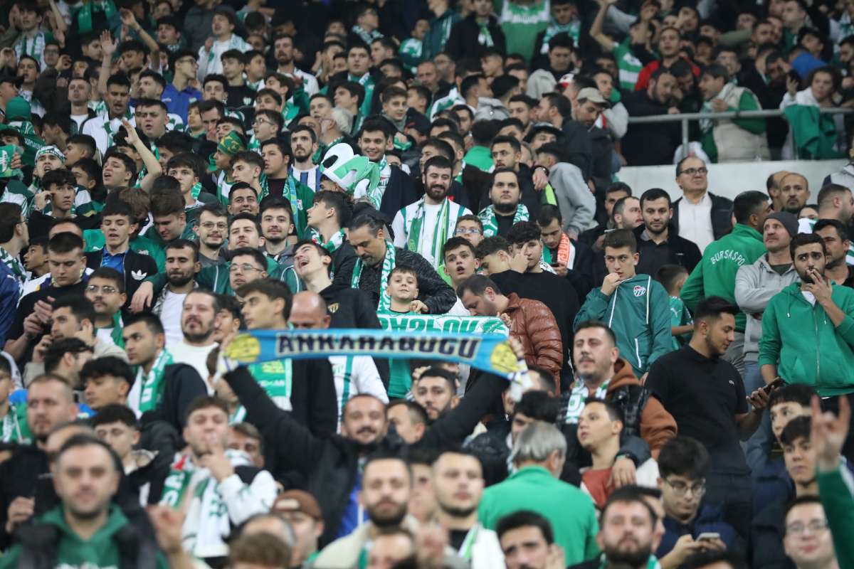 (FOTO GALERİ) Bursaspor-Menemen FK Taraftar Fotoğrafları-1