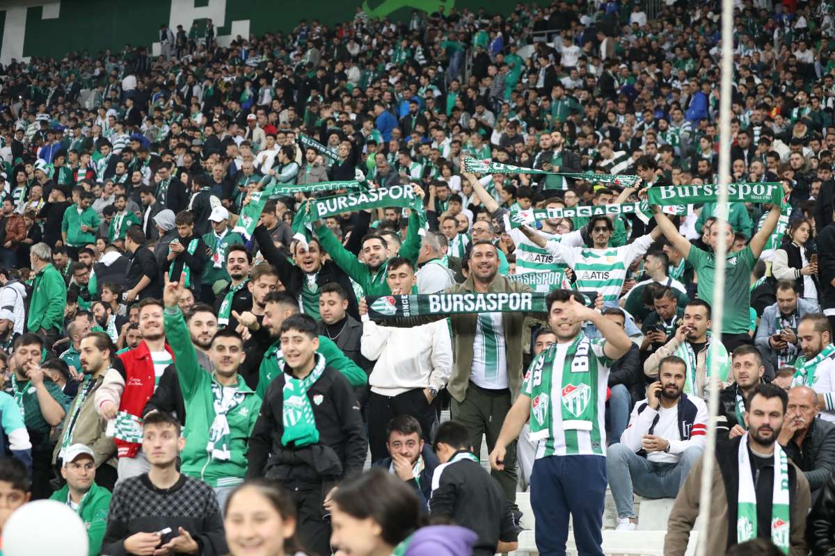 (FOTO GALERİ) Bursaspor-Menemen FK Taraftar Fotoğrafları-1
