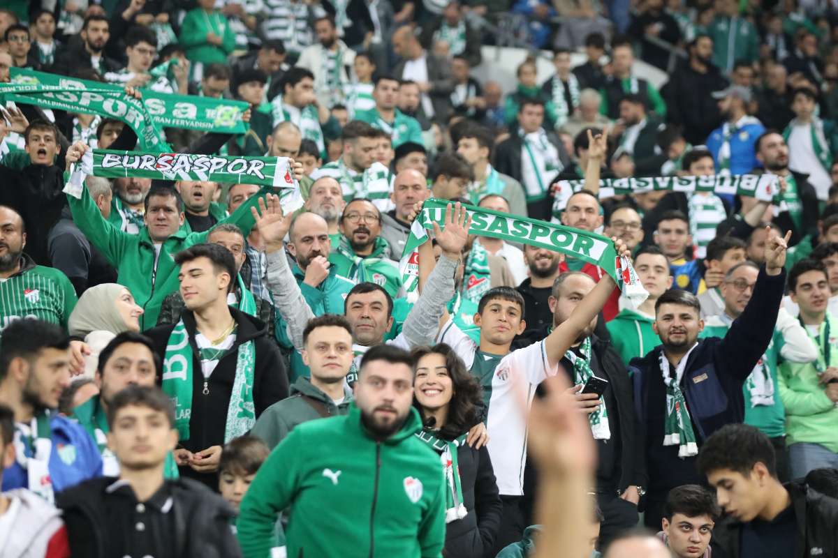 (FOTO GALERİ) Bursaspor-Menemen FK Taraftar Fotoğrafları-1