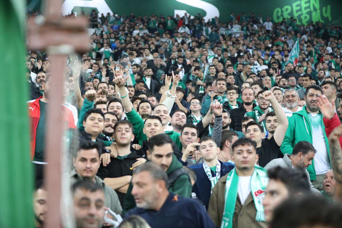 (FOTO GALERİ) Bursaspor-Menemen FK Taraftar Fotoğrafları-1
