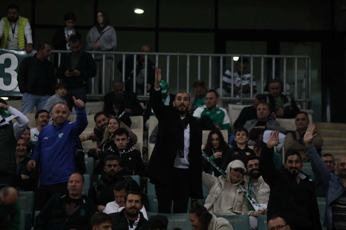 (FOTO GALERİ) Bursaspor-Menemen FK Taraftar Fotoğrafları-1