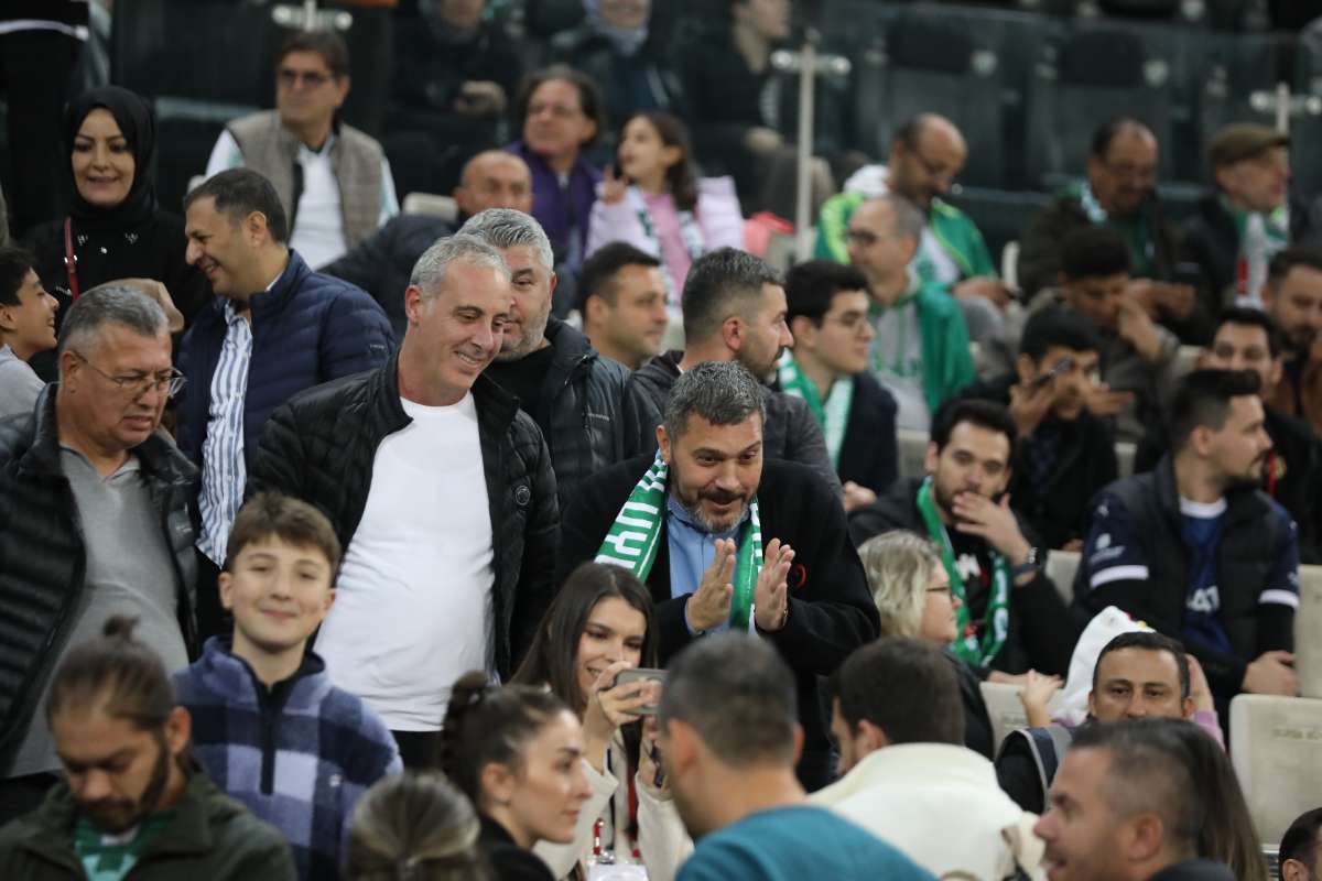(FOTO GALERİ) Bursaspor-Menemen FK Taraftar Fotoğrafları-1
