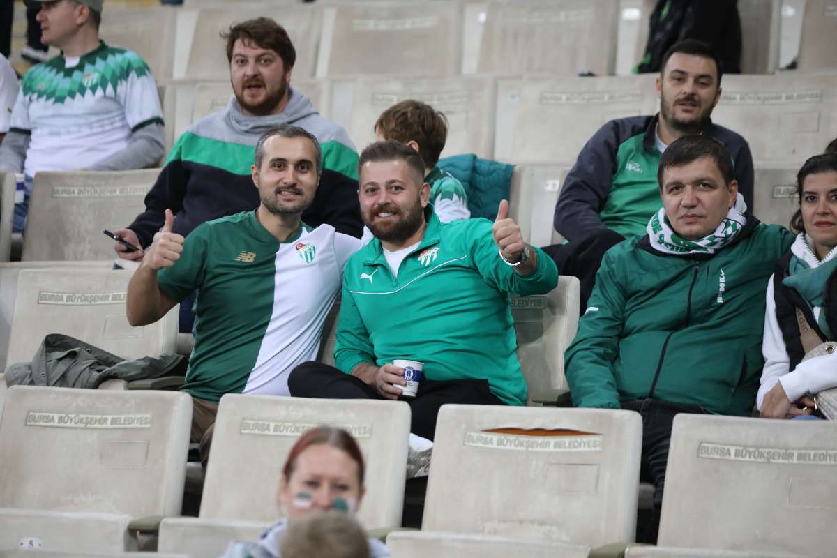 (FOTO GALERİ) Bursaspor-Menemen FK Taraftar Fotoğrafları-1