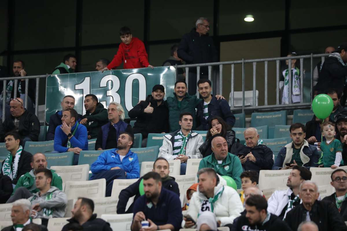 (FOTO GALERİ) Bursaspor-Menemen FK Taraftar Fotoğrafları-1
