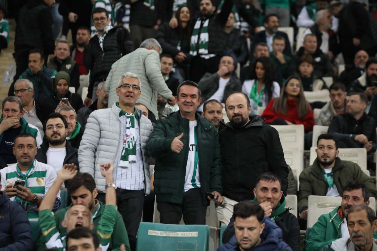 (FOTO GALERİ) Bursaspor-Menemen FK Taraftar Fotoğrafları-1