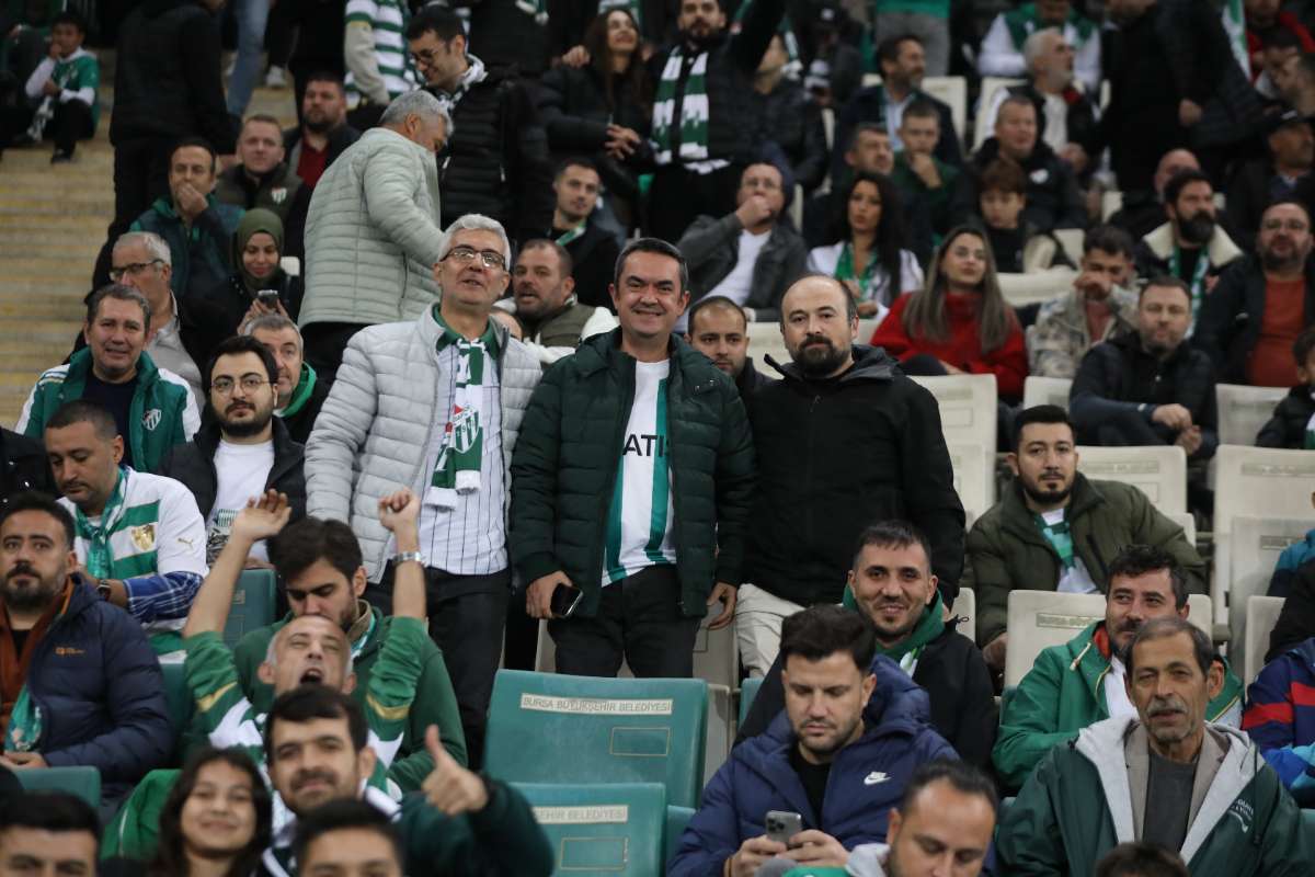 (FOTO GALERİ) Bursaspor-Menemen FK Taraftar Fotoğrafları-1