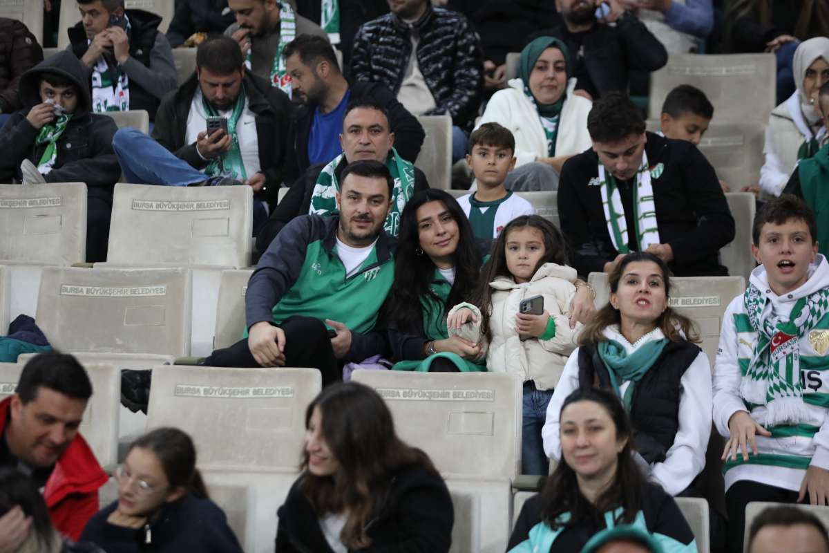 (FOTO GALERİ) Bursaspor-Menemen FK Taraftar Fotoğrafları-1