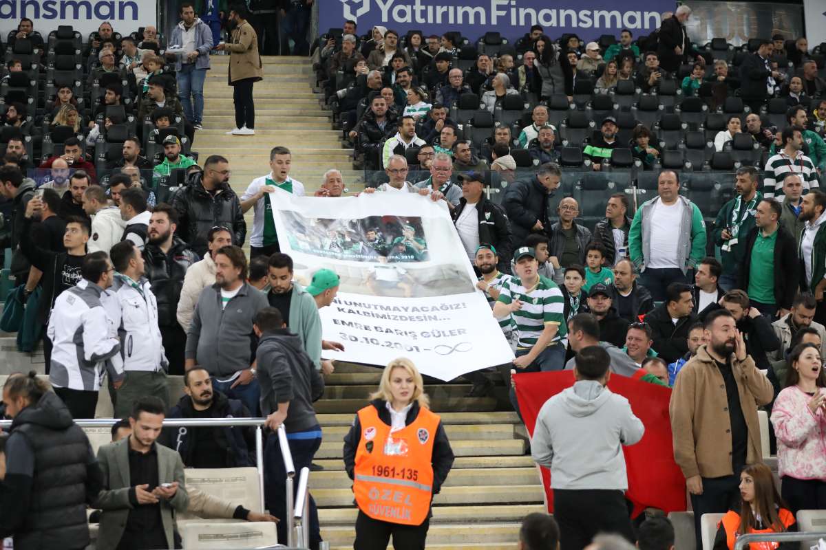 (FOTO GALERİ) Bursaspor-Menemen FK Taraftar Fotoğrafları-1