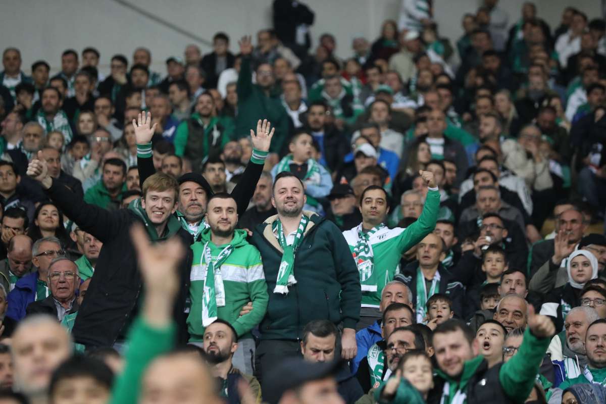 (FOTO GALERİ) Bursaspor-Menemen FK Taraftar Fotoğrafları-2