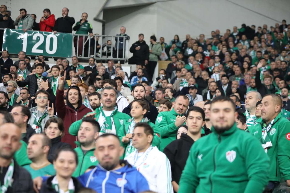 (FOTO GALERİ) Bursaspor-Menemen FK Taraftar Fotoğrafları-2