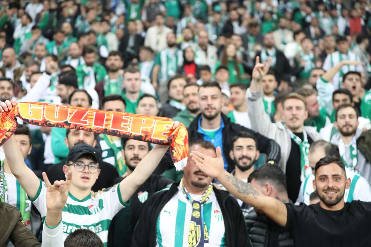 (FOTO GALERİ) Bursaspor-Menemen FK Taraftar Fotoğrafları-2