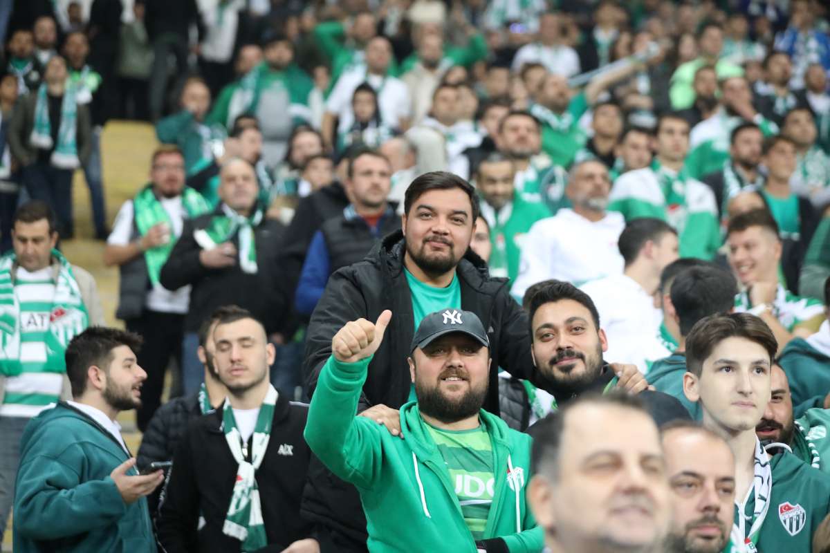 (FOTO GALERİ) Bursaspor-Menemen FK Taraftar Fotoğrafları-2