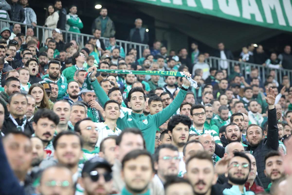 (FOTO GALERİ) Bursaspor-Menemen FK Taraftar Fotoğrafları-2