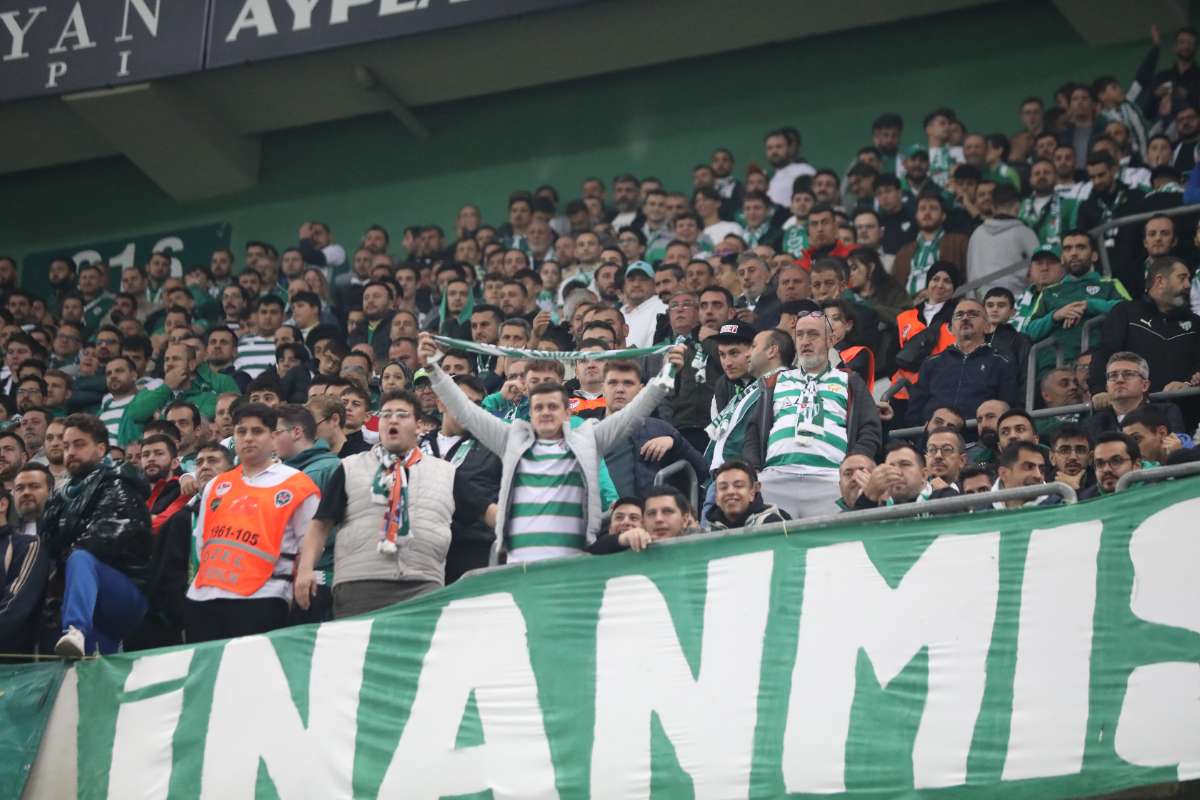 (FOTO GALERİ) Bursaspor-Menemen FK Taraftar Fotoğrafları-2