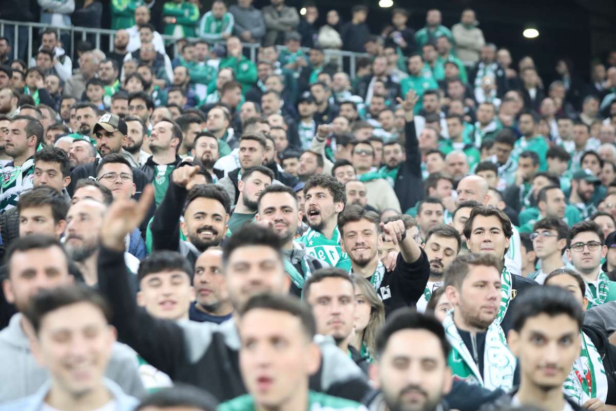 (FOTO GALERİ) Bursaspor-Menemen FK Taraftar Fotoğrafları-2