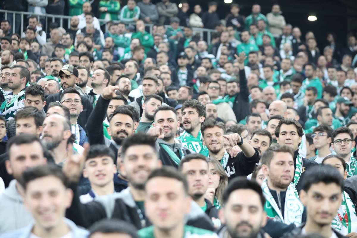 (FOTO GALERİ) Bursaspor-Menemen FK Taraftar Fotoğrafları-2