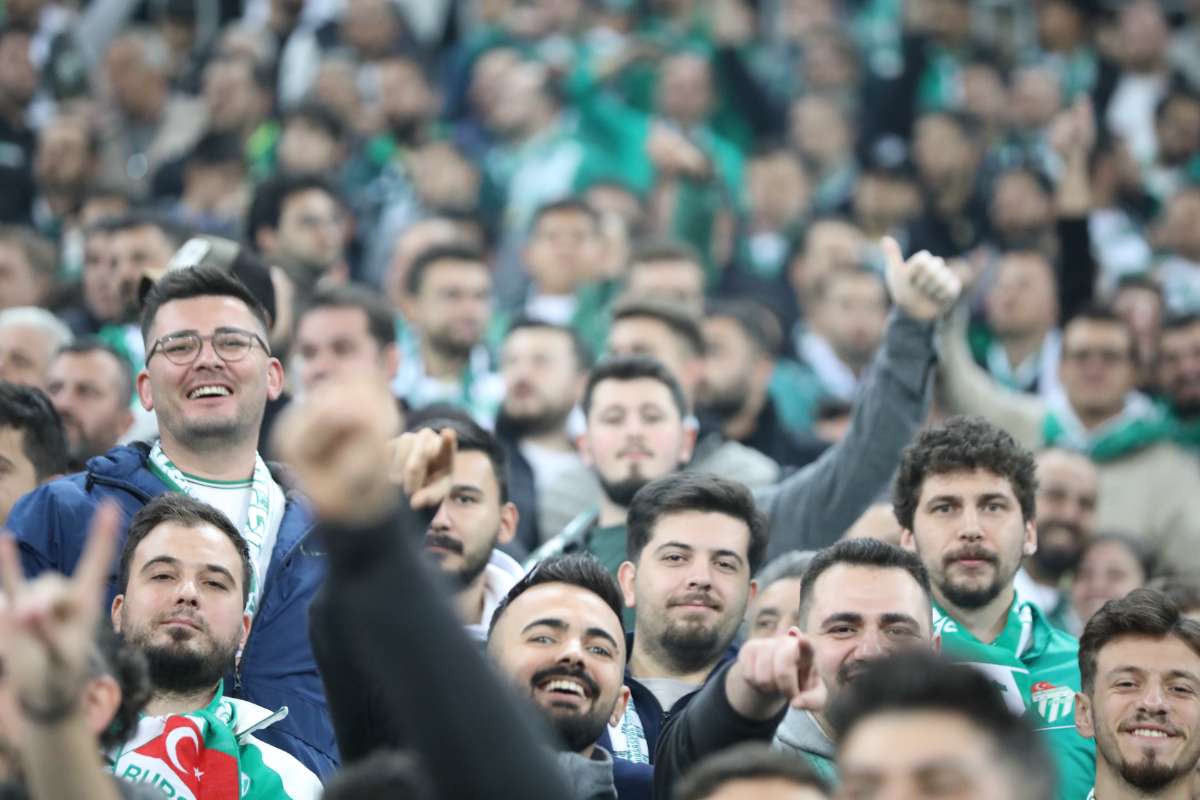 (FOTO GALERİ) Bursaspor-Menemen FK Taraftar Fotoğrafları-2