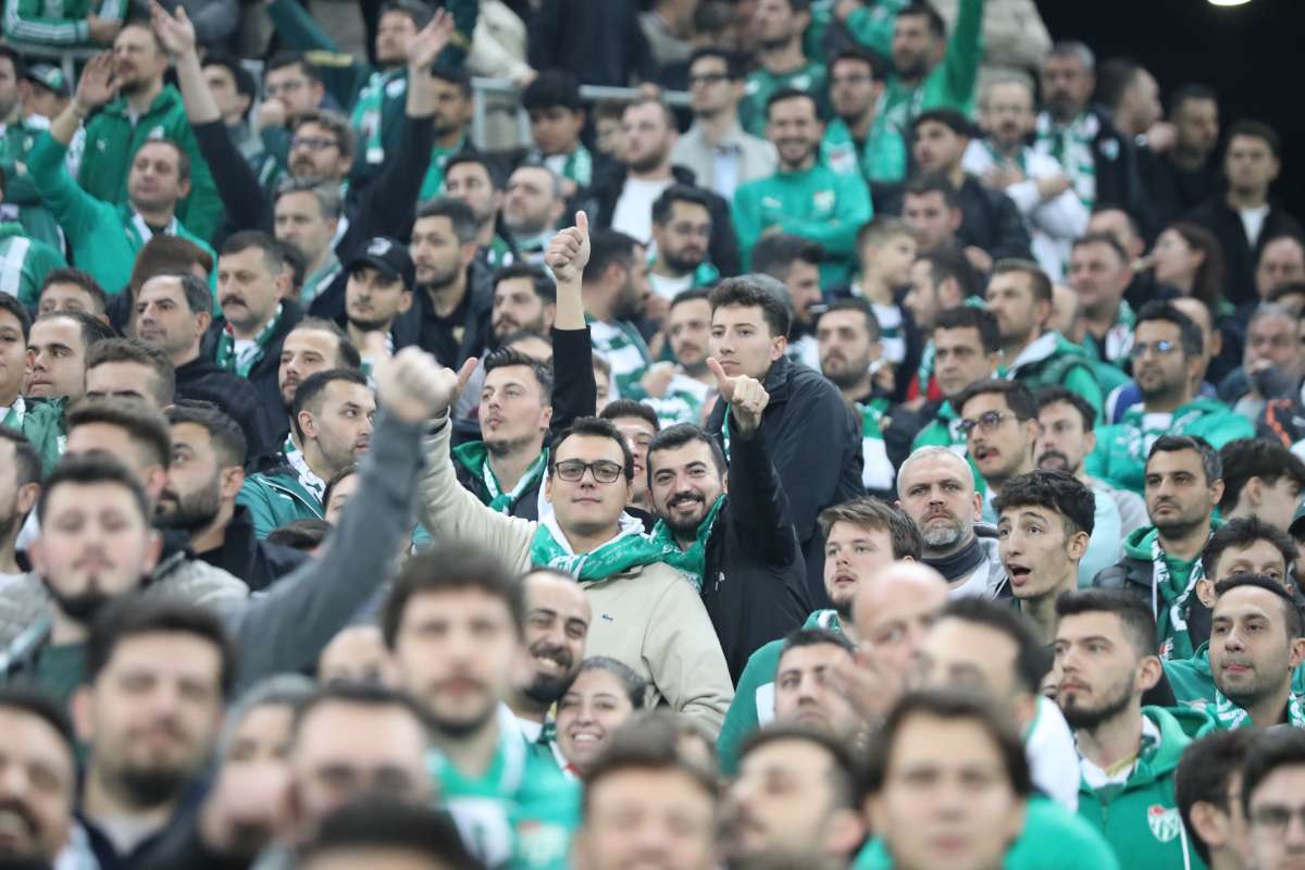 (FOTO GALERİ) Bursaspor-Menemen FK Taraftar Fotoğrafları-2