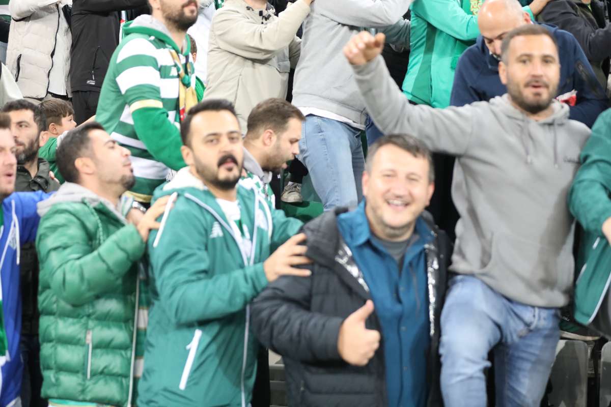 (FOTO GALERİ) Bursaspor-Menemen FK Taraftar Fotoğrafları-2