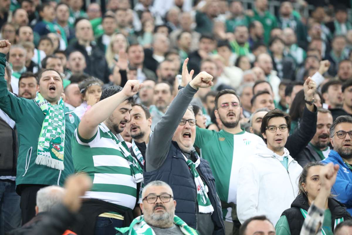 (FOTO GALERİ) Bursaspor-Menemen FK Taraftar Fotoğrafları-2