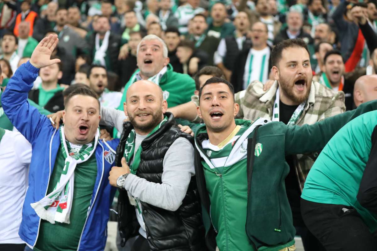 (FOTO GALERİ) Bursaspor-Menemen FK Taraftar Fotoğrafları-2