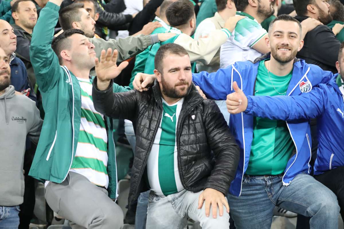 (FOTO GALERİ) Bursaspor-Menemen FK Taraftar Fotoğrafları-2
