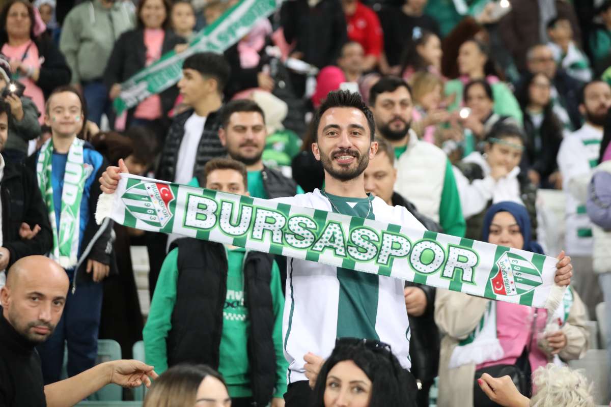 (FOTO GALERİ) Bursaspor-Menemen FK Taraftar Fotoğrafları-2