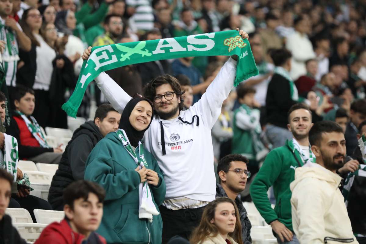 (FOTO GALERİ) Bursaspor-Menemen FK Taraftar Fotoğrafları-2