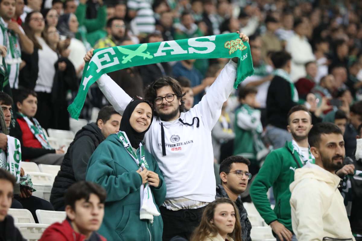 (FOTO GALERİ) Bursaspor-Menemen FK Taraftar Fotoğrafları-2