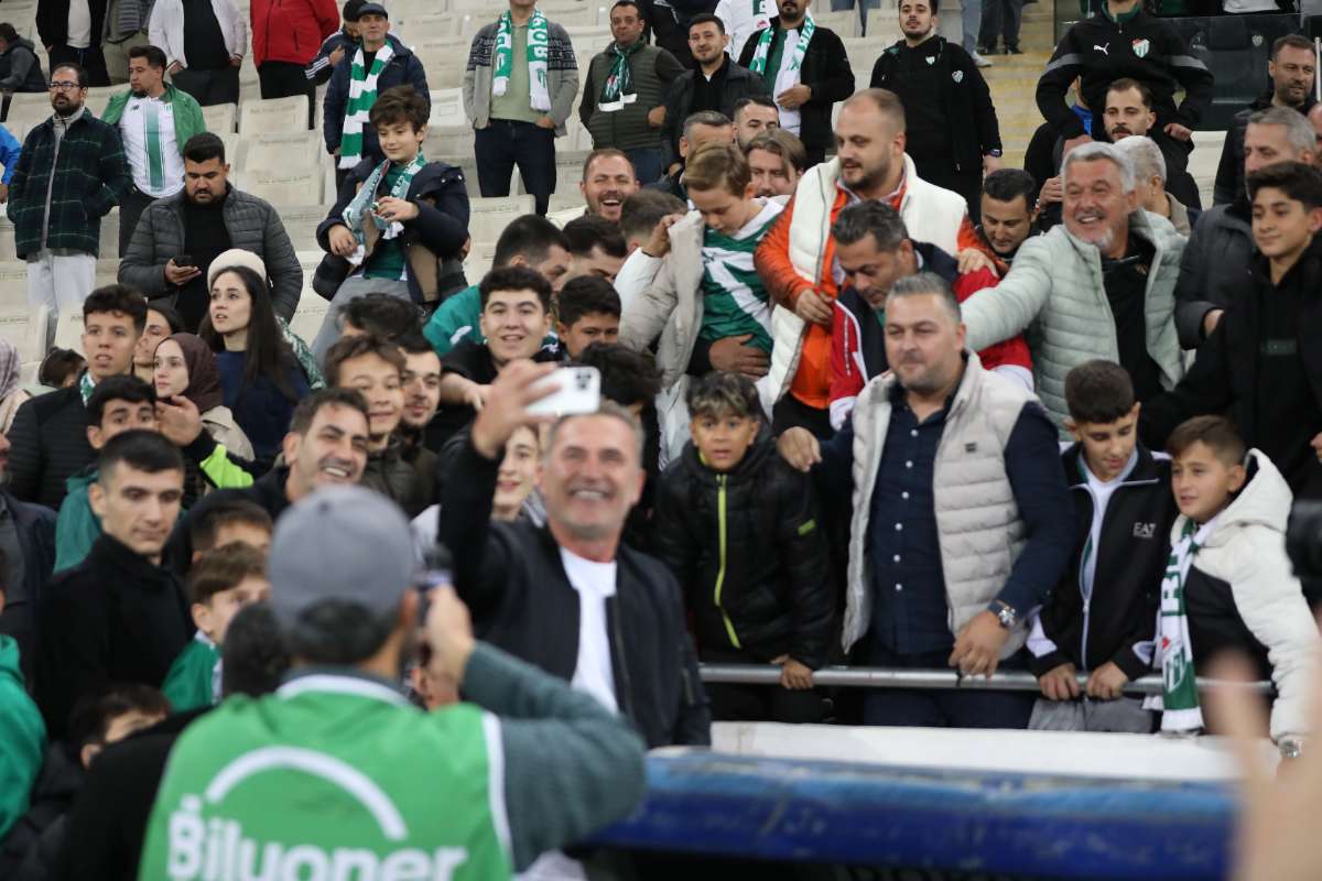 (FOTO GALERİ) Bursaspor-Menemen FK Taraftar Fotoğrafları-2