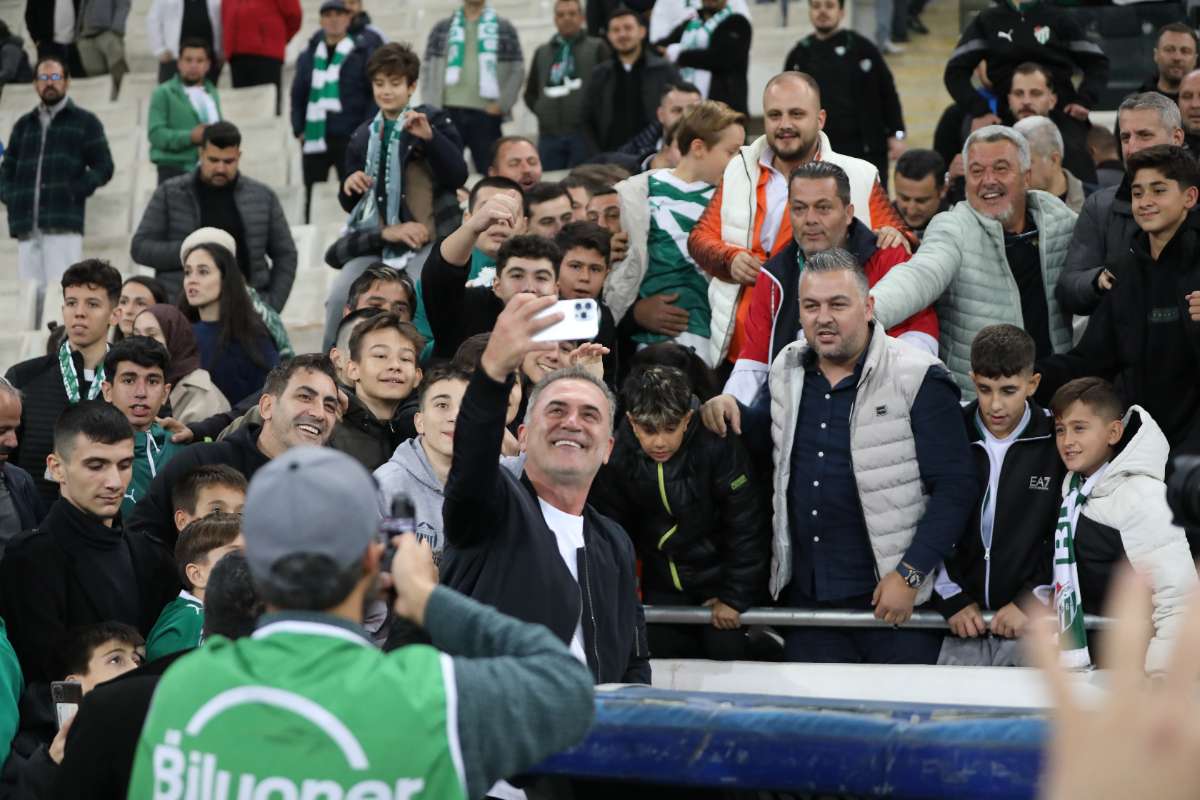 (FOTO GALERİ) Bursaspor-Menemen FK Taraftar Fotoğrafları-2