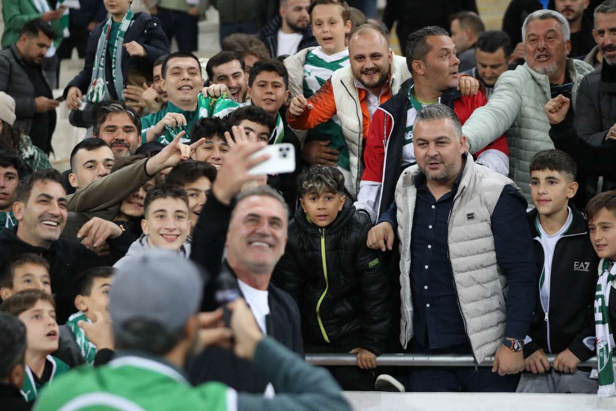 (FOTO GALERİ) Bursaspor-Menemen FK Taraftar Fotoğrafları-2