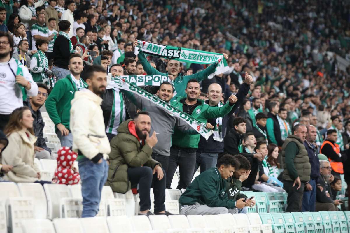 (FOTO GALERİ) Bursaspor-Menemen FK Taraftar Fotoğrafları-2