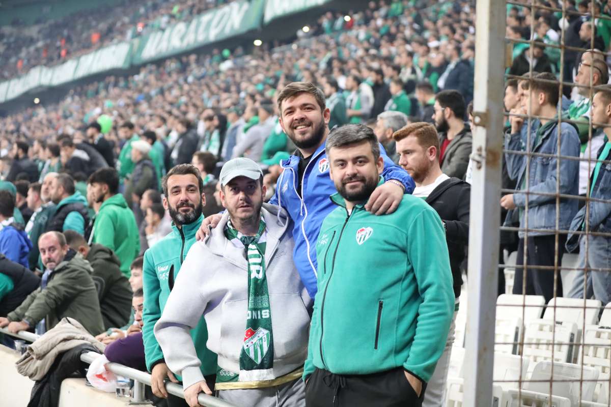 (FOTO GALERİ) Bursaspor-Menemen FK Taraftar Fotoğrafları-2