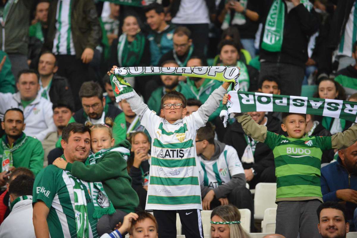 (FOTO GALERİ) Bursaspor-Menemen FK Taraftar Fotoğrafları-3