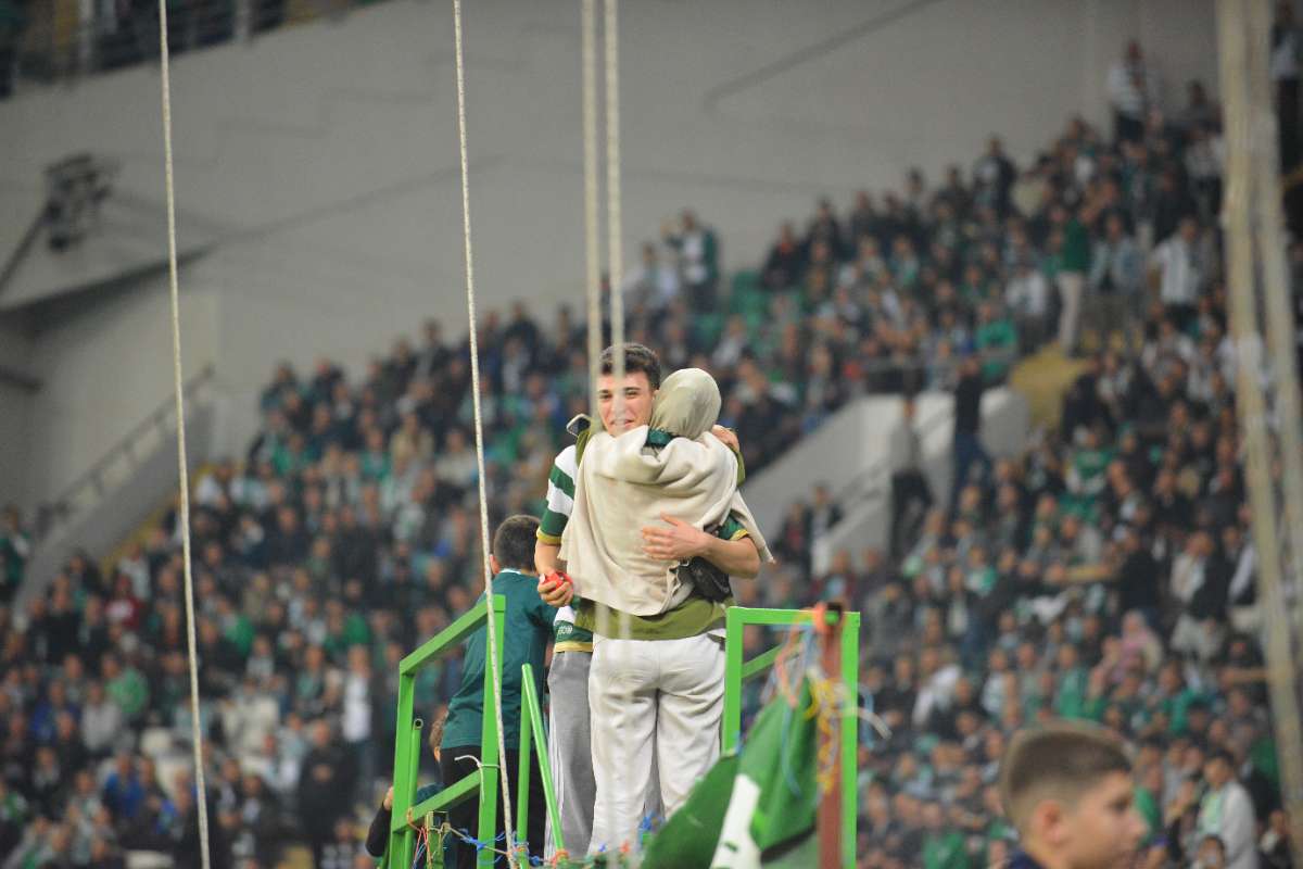 (FOTO GALERİ) Bursaspor-Menemen FK Taraftar Fotoğrafları-3