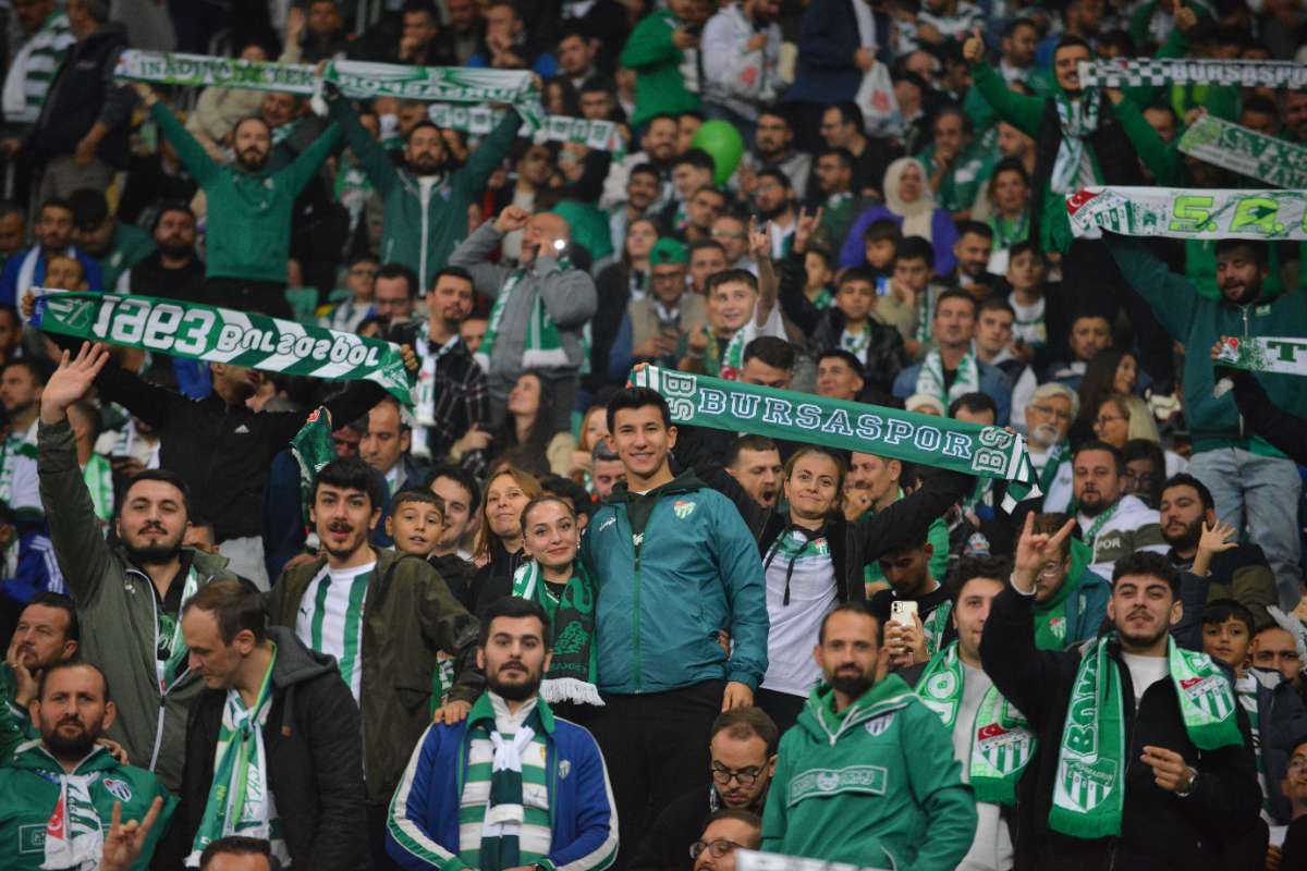 (FOTO GALERİ) Bursaspor-Menemen FK Taraftar Fotoğrafları-3