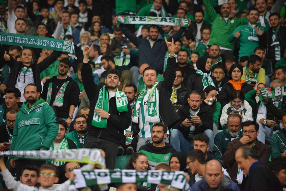 (FOTO GALERİ) Bursaspor-Menemen FK Taraftar Fotoğrafları-3
