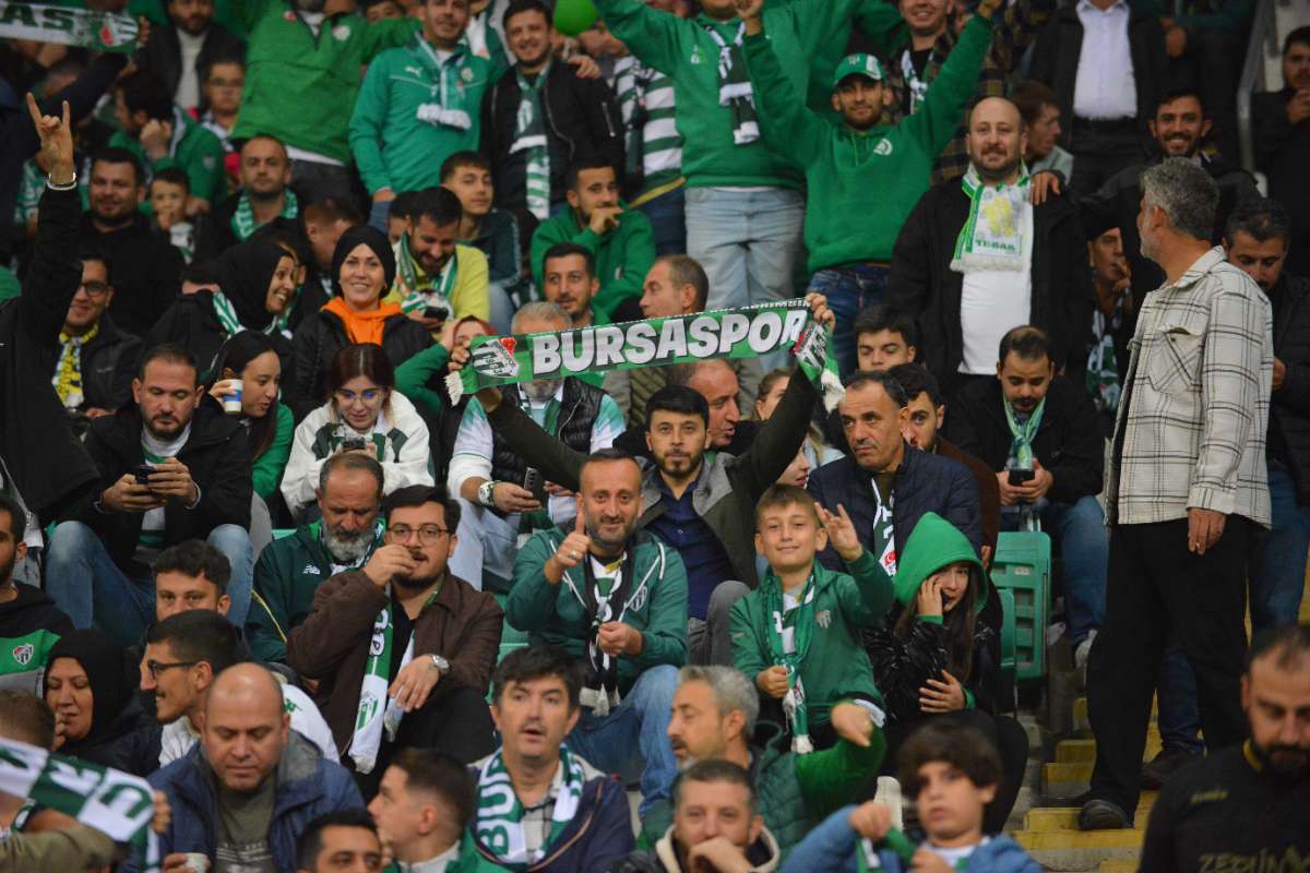(FOTO GALERİ) Bursaspor-Menemen FK Taraftar Fotoğrafları-3