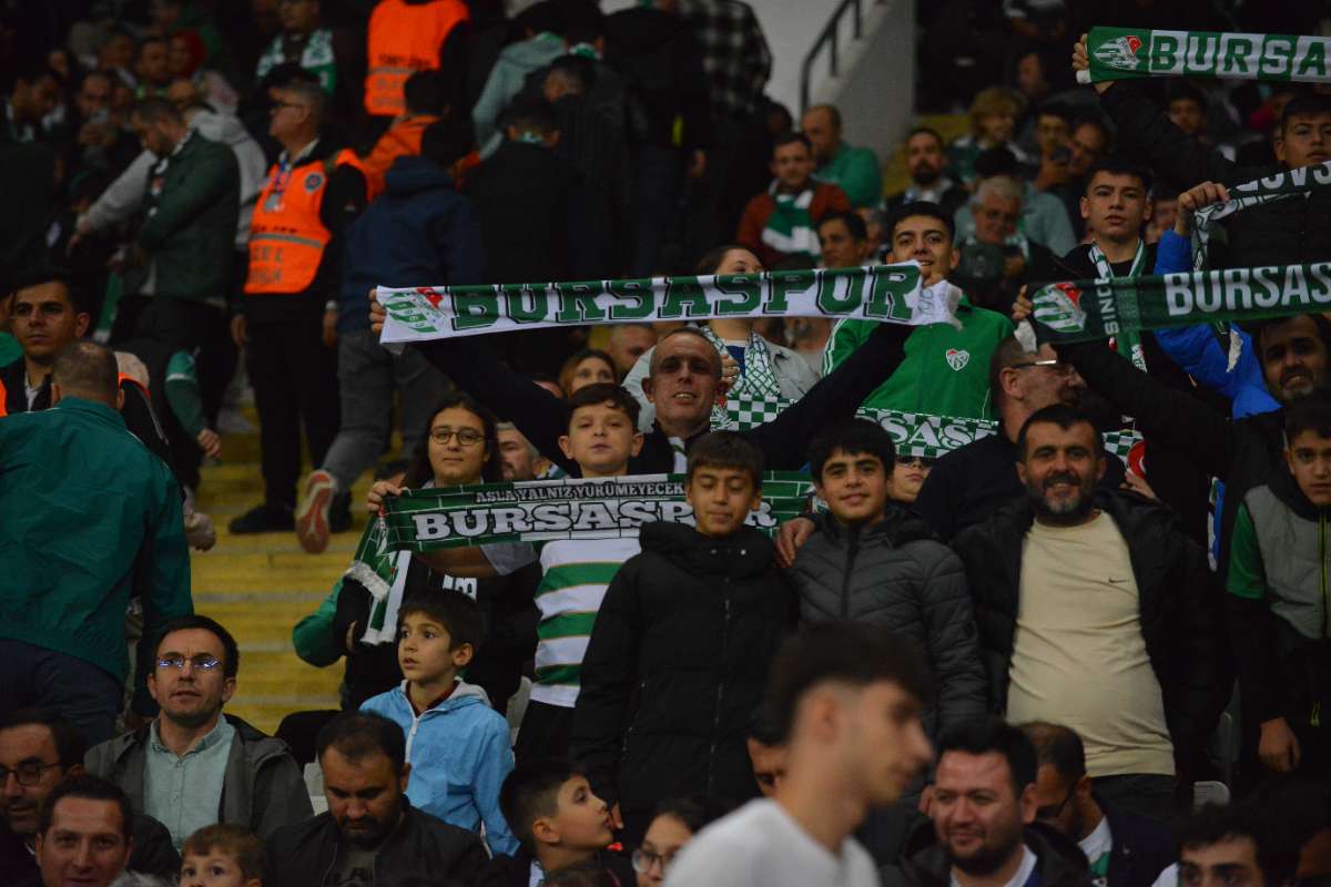 (FOTO GALERİ) Bursaspor-Menemen FK Taraftar Fotoğrafları-3