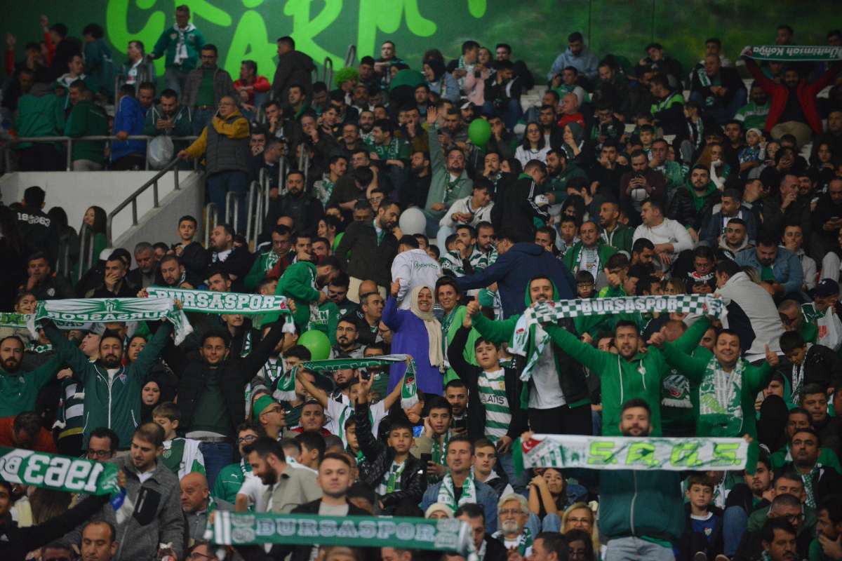 (FOTO GALERİ) Bursaspor-Menemen FK Taraftar Fotoğrafları-3
